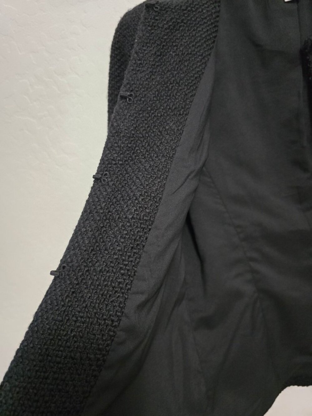 Chicos Size 0 Black Textured Prena Jacket With Beaded & Metal Ring - Picture 11 of 12